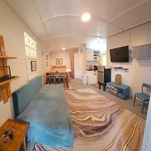 Gloria's Mini Hideaway Christ Church